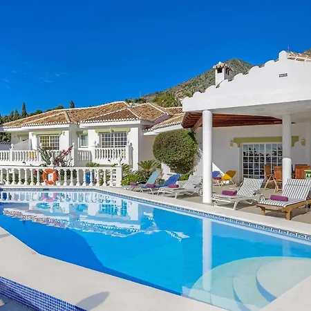 Colina Vista Villa *