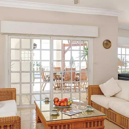 Colina Vista Villa *